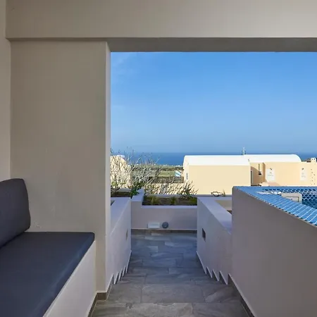 Alyvia Oia (Santorini)